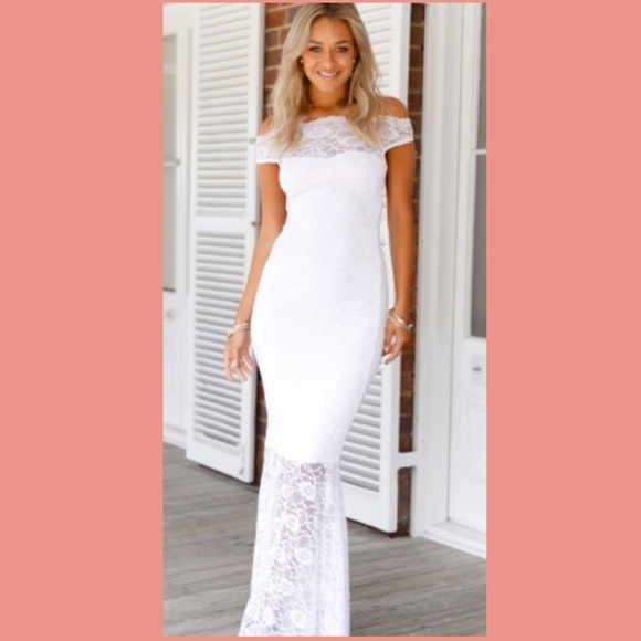 Dresses & Skirts - 🤍HP🎉 White Off-the-Shoulders Lace Bardot Dress